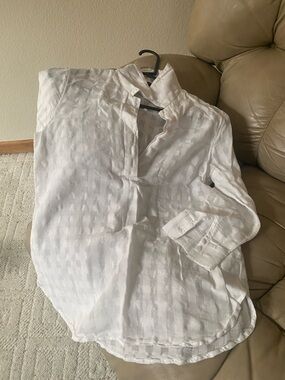Ann Taylor 100% cotton Shirt - XS